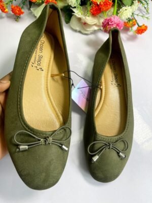 Chosen shoes
Size 39