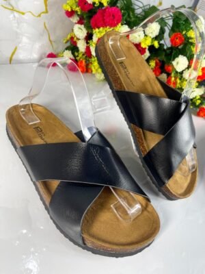 Pinpochyaw birkinstock slide
Size 40,41 black colour
