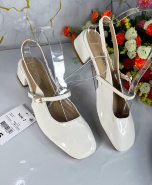 Anko Slingback shoes
Size 38,41 white