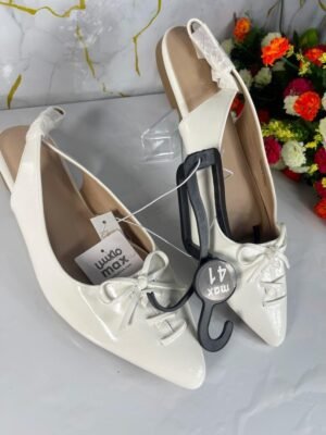 Max Slingback 
Size 41 white