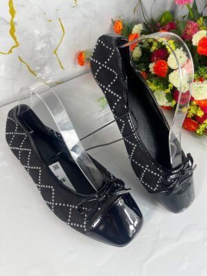 Yours Embellished swede Shoe in black Size 39