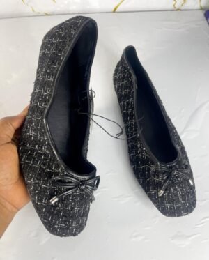 Yours shoes
Size 43